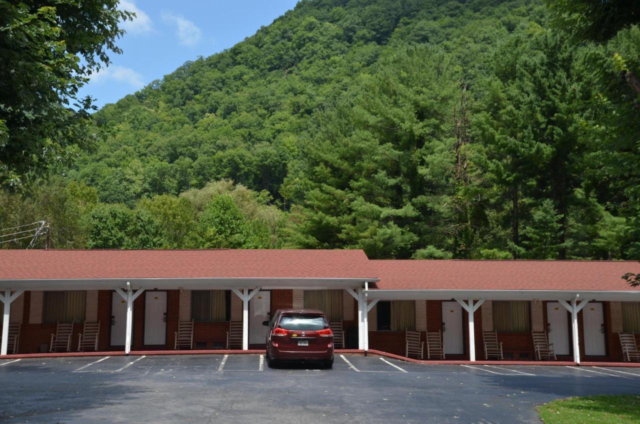 Travelowes Motel - Maggie Valley Kültér fotó