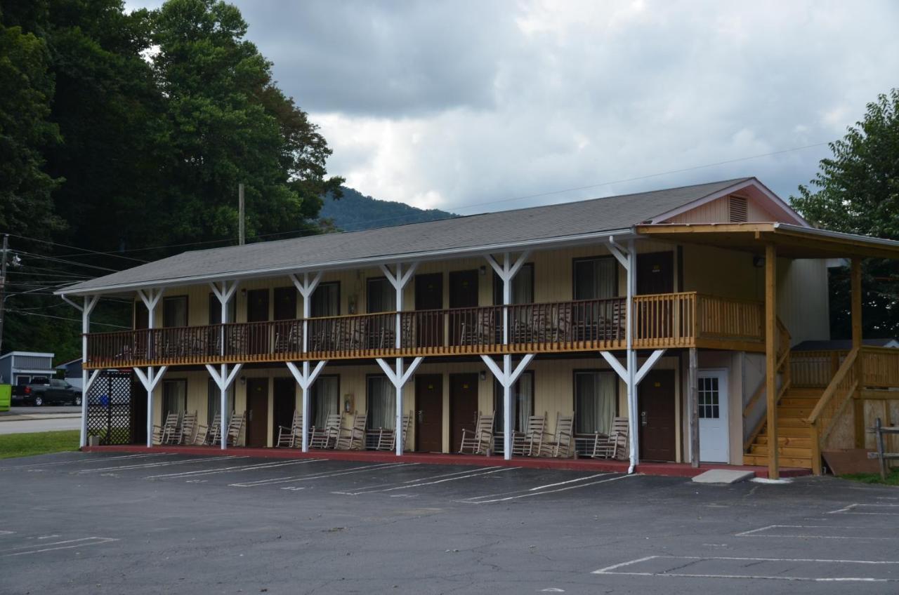 Travelowes Motel - Maggie Valley Kültér fotó